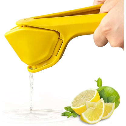 SqueezeCitruz™ - Easy Squeeze Lemon Juicer - Heimnova